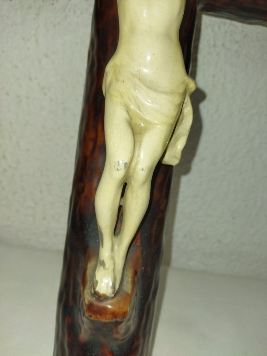 Inri Christ And His Cross In Glazed Earthenware. Religious Liturgical Object Collection-photo-4
