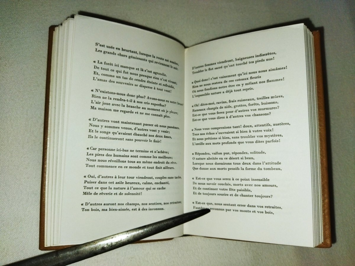 CERCLE DU LIVRE PRÉCIEUX Coffret Poésie Petit Format N°428 LAMARTINE HUGO MUSSET... 1966 -photo-2