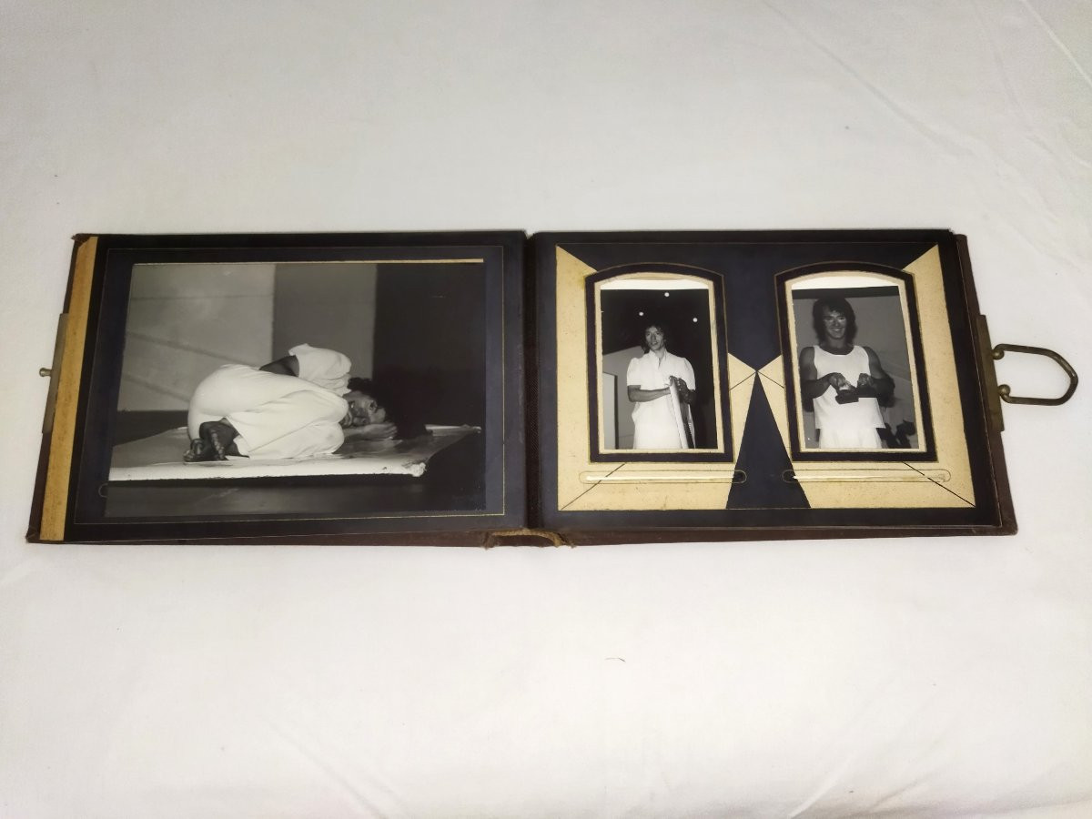 Album Curiosities Troupe Theater Saltimbanques Erotic Artistic Photos Black & White -photo-3