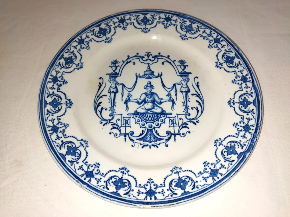 Vieillard Bordeaux Antique Earthenware Plate With Berain Decoration "moustiers" Model 