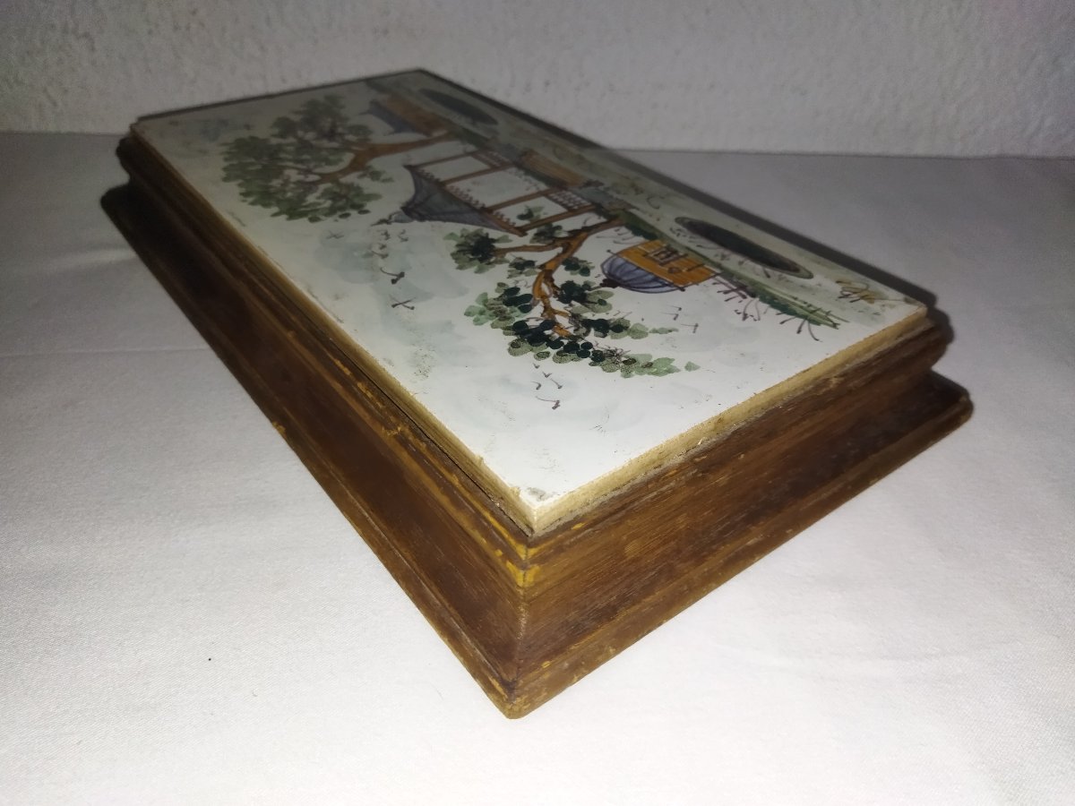 Musical Trivet In Illustrated Earthenware Music Box Collection-photo-2