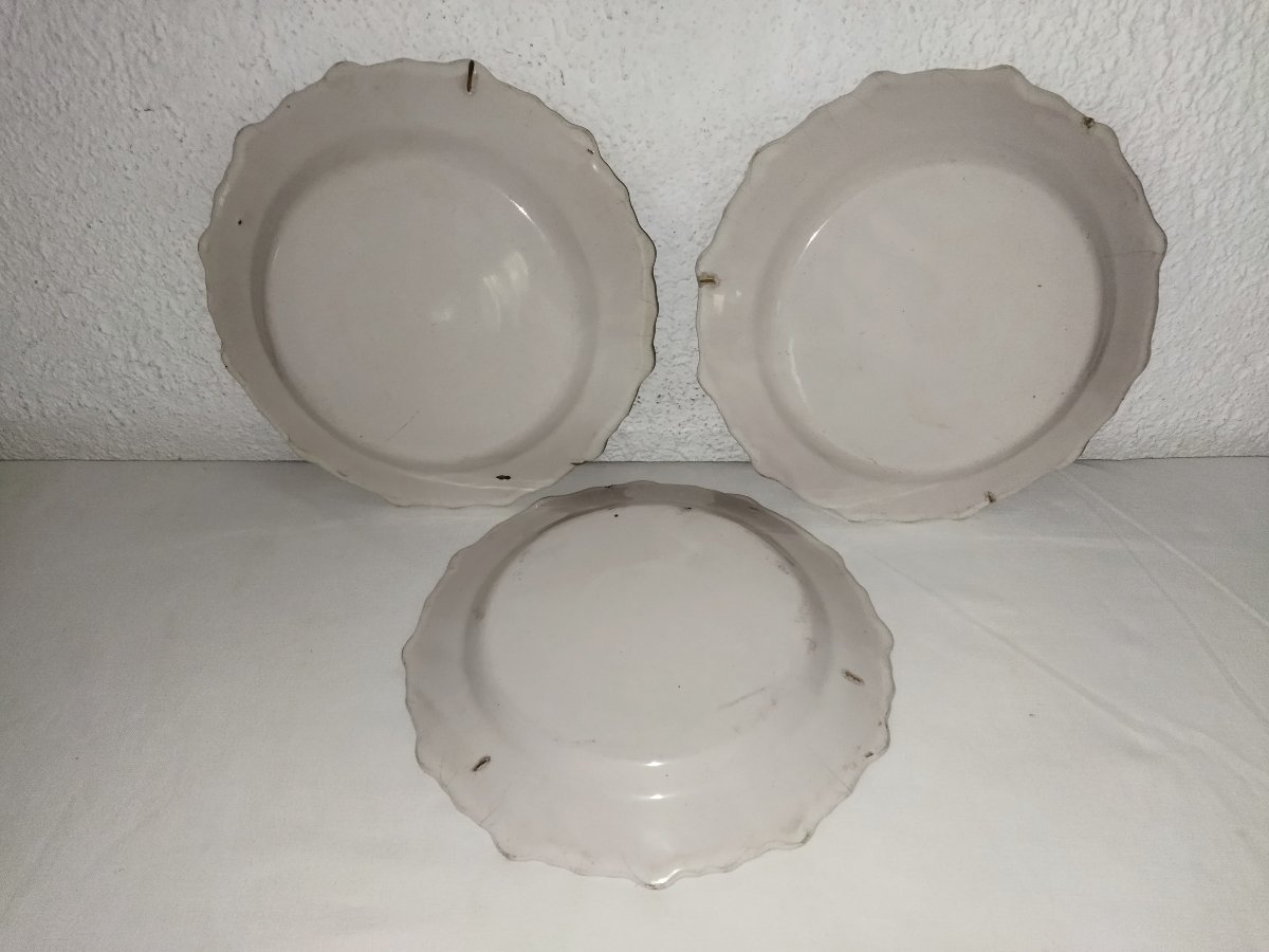 FAIENCE RÉGIONALE Série de 6 Assiettes anciennes à Ailes chantournées XVIII-photo-4