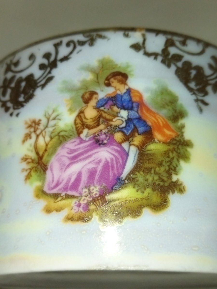 2 Cups And Saucers German Iridescent Porcelain Gilding & Romantic Scenes Germany -photo-7