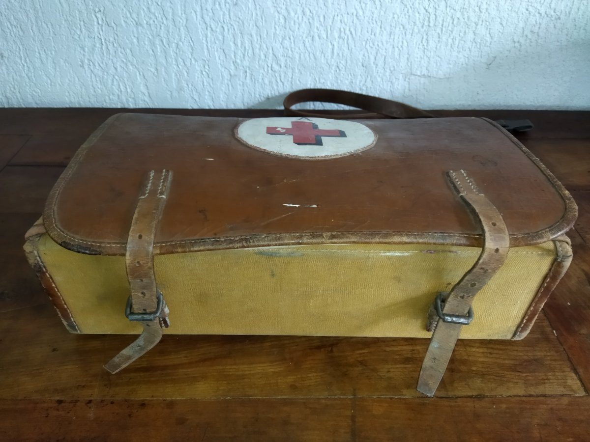 Swiss Militaria Antique Medical Bag First Aid Care Dated 1938 Collection-photo-4