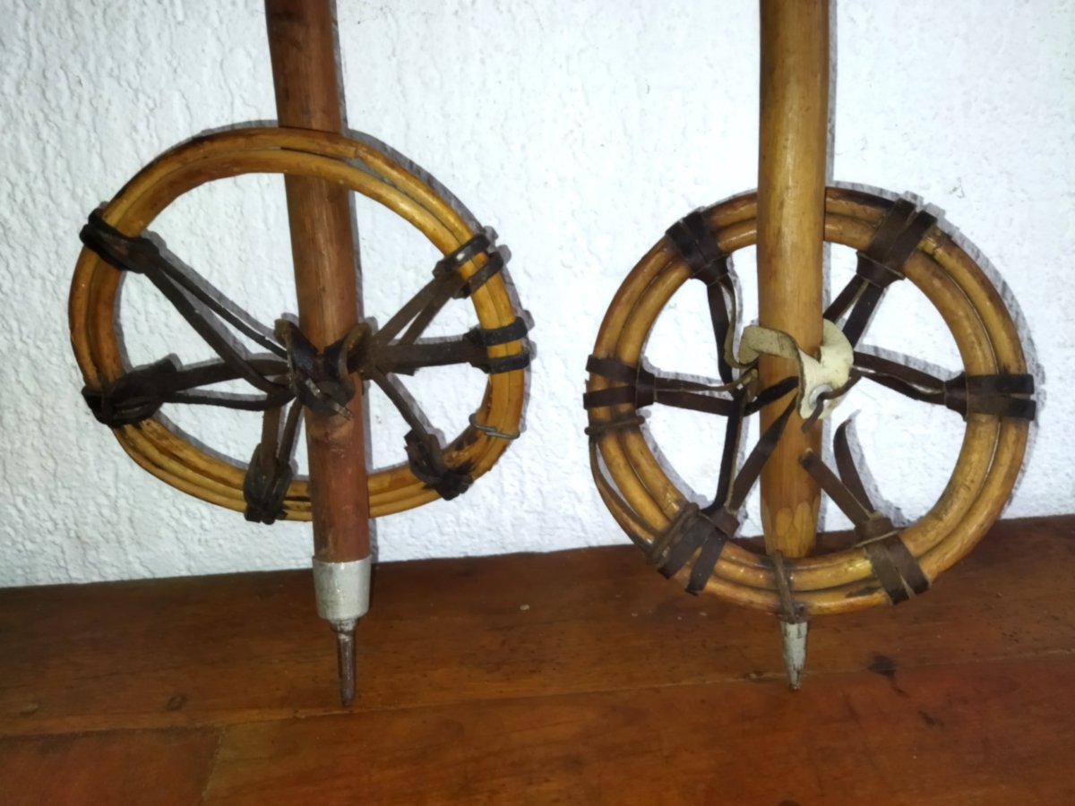 Pair Of Antique Ski Poles For Children Wood And Leather Folk Art Collection-photo-1