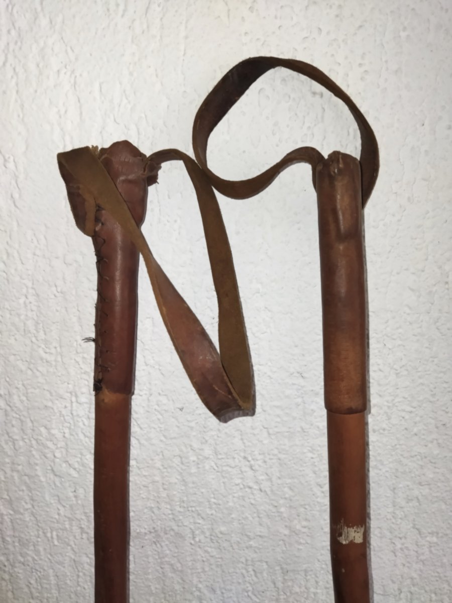 Pair Of Antique Ski Poles For Children Wood And Leather Folk Art Collection-photo-3