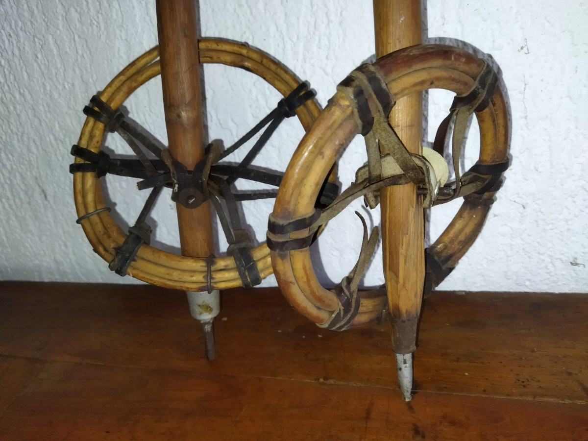 Pair Of Antique Ski Poles For Children Wood And Leather Folk Art Collection-photo-5
