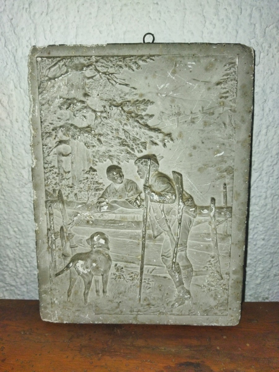 BAS RELIEF Petit Plâtre ancien Scène champêtre Chasseur & son Chien