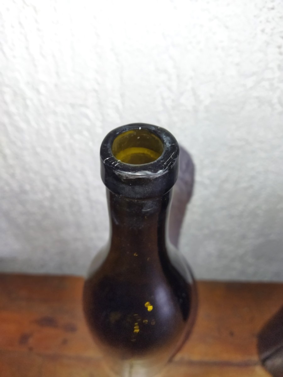 6  BOUTEILLES Anciennes Verre soufflé XIX-photo-2