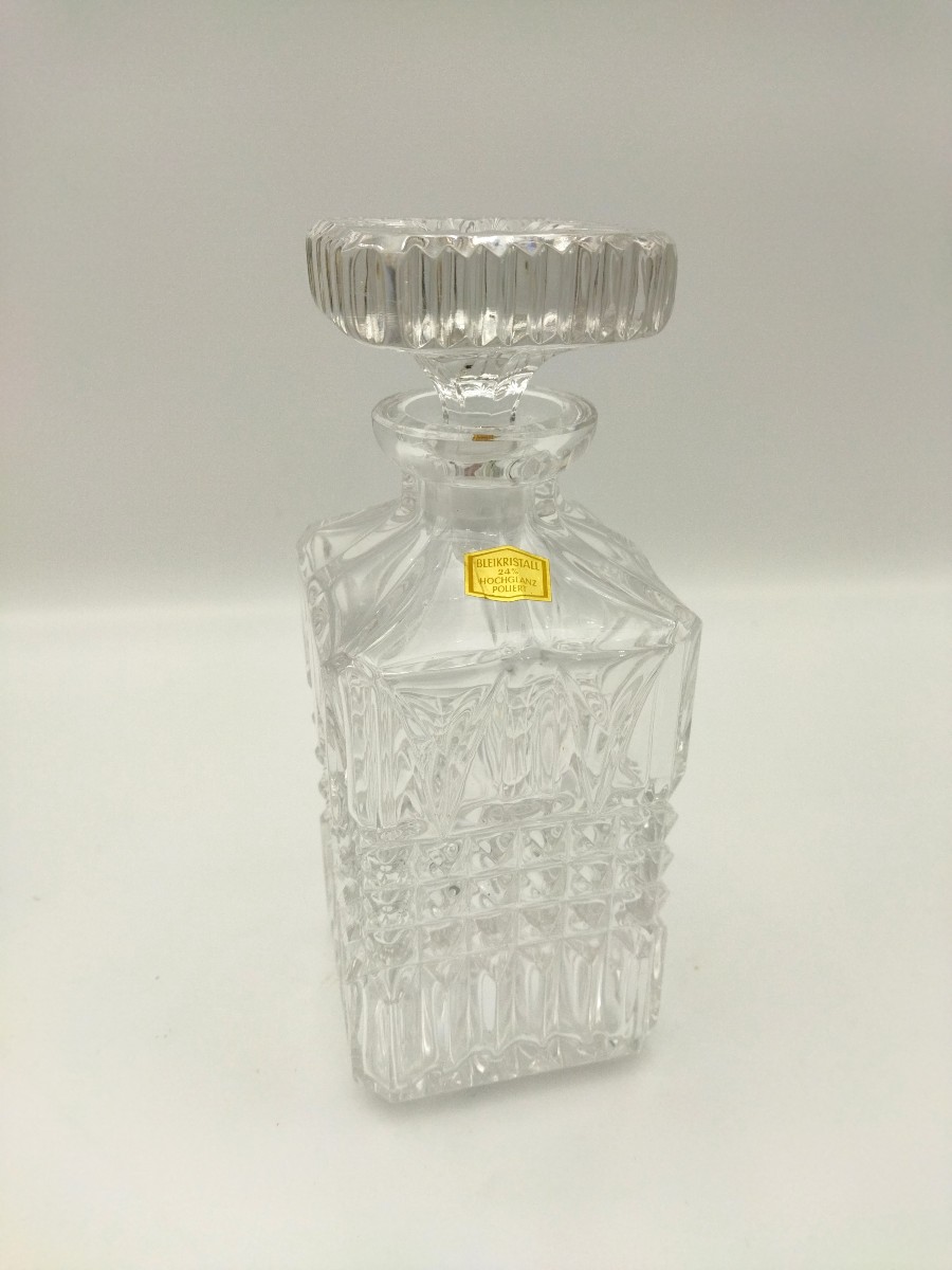 CARAFE WHISKY Cristal taillé  ART DE LA TABLE