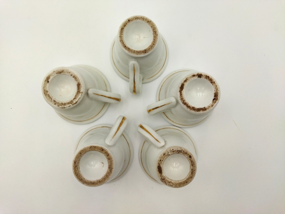 Série de 5 Tasses Brulots et leur Soucoupes en Porcelaine Émaillée avec Dorure XIX-photo-5