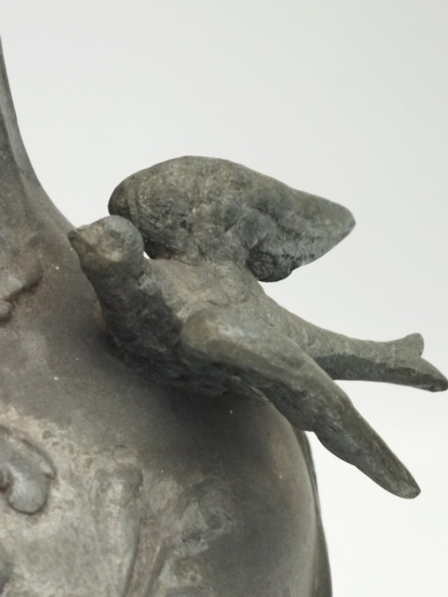 Art Nouveau Pair Of Pewter/spelter Vases Decorated With Doves And Flowers-photo-7