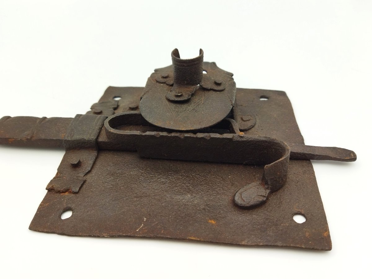 Antique Wrought Iron Lock - Display Item For Collectors-photo-3
