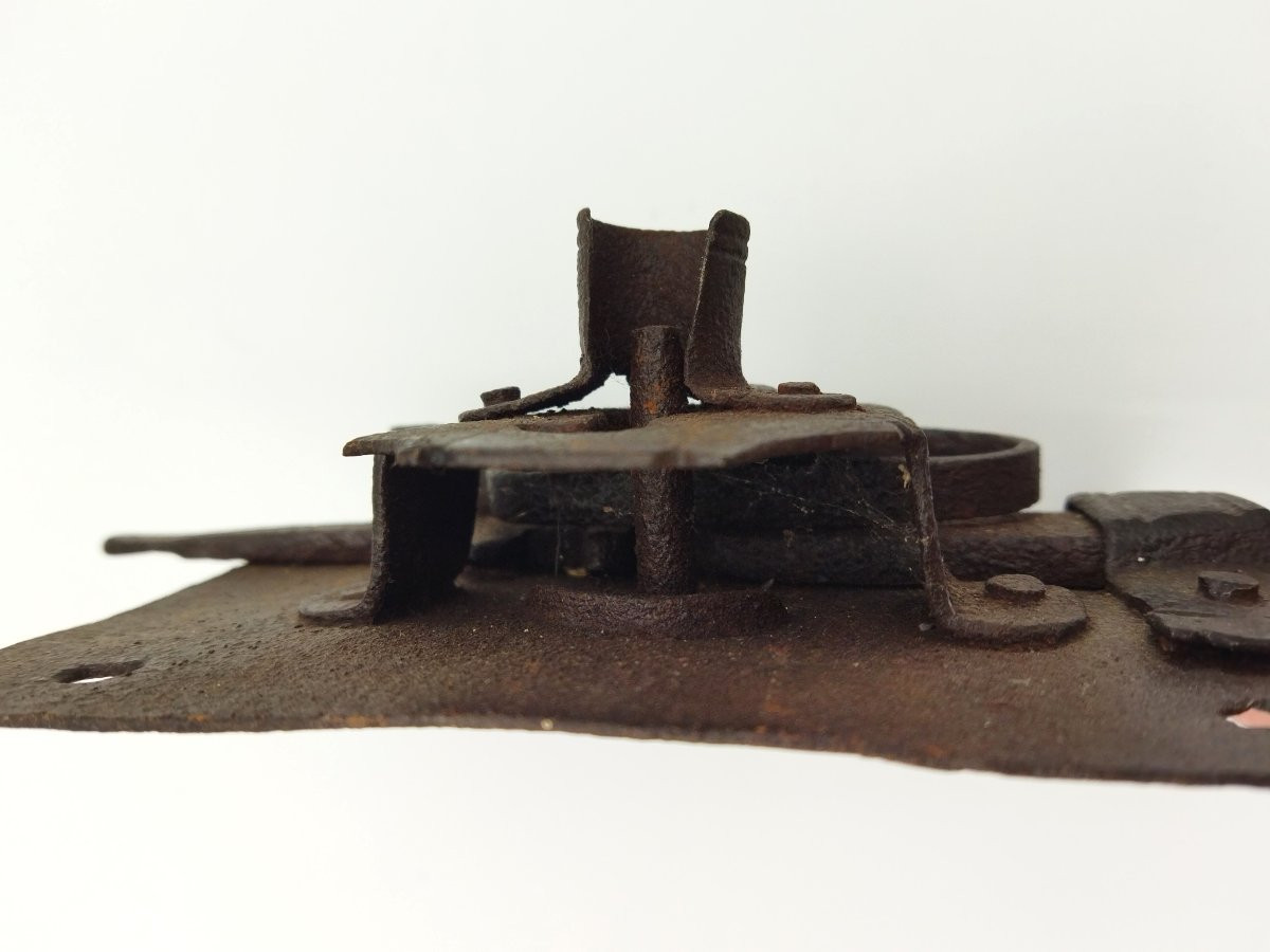 Antique Wrought Iron Lock - Display Item For Collectors-photo-1