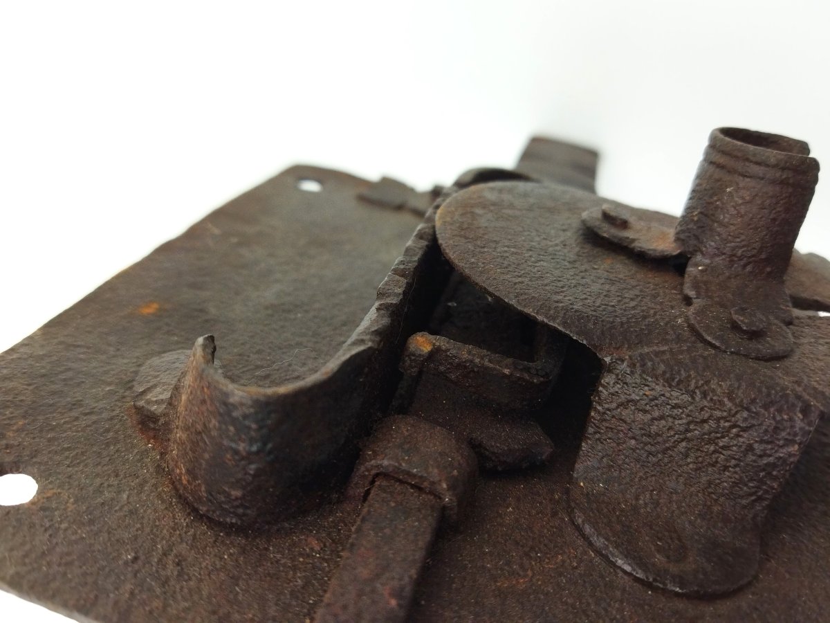 Antique Wrought Iron Lock - Display Item For Collectors-photo-3