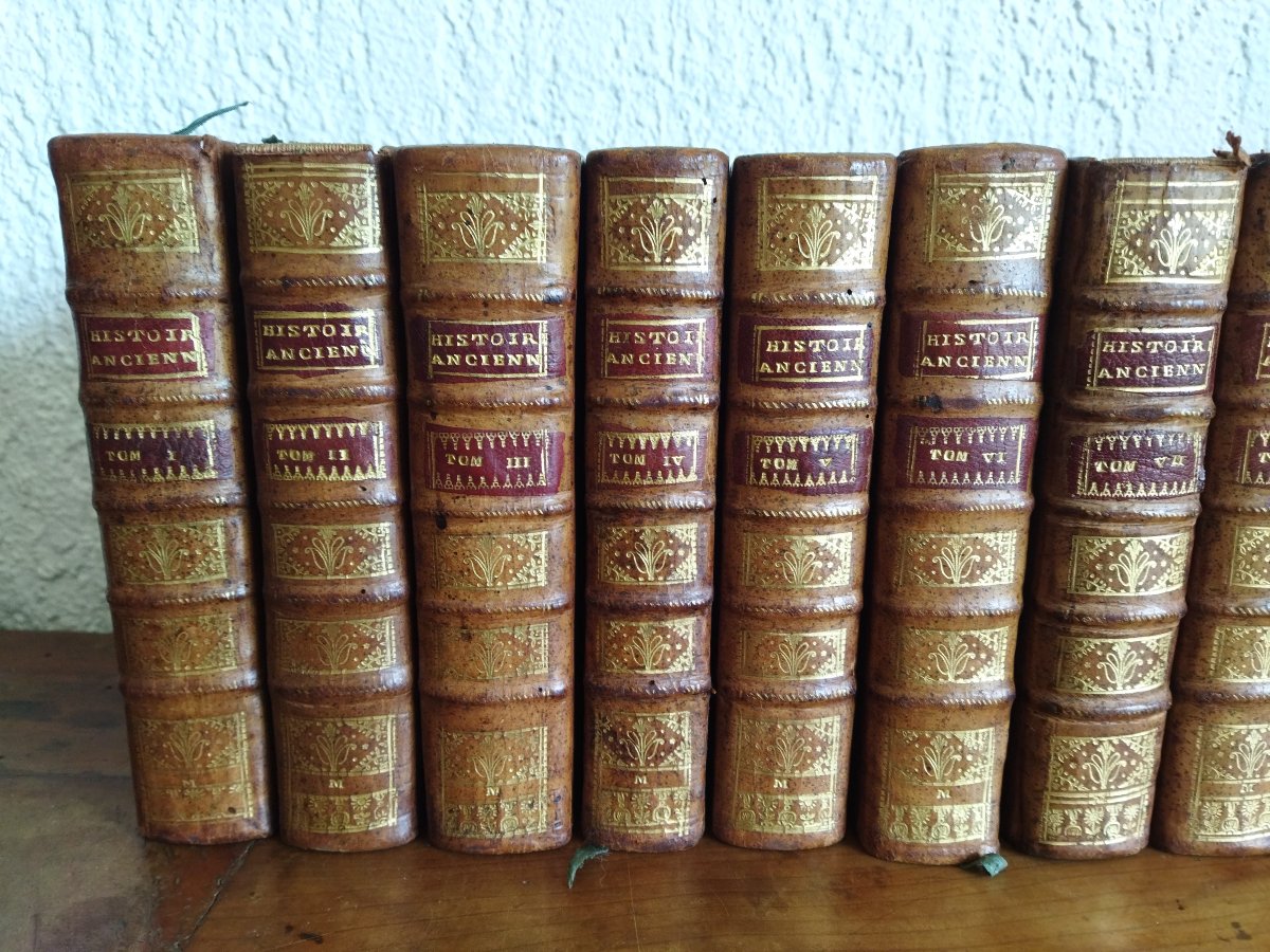 HISTOIRE ANCIENNE EGYPTIENS PERSES GRECS.... Livres anciens XVIII 14 Volumes ROLLIN -photo-2
