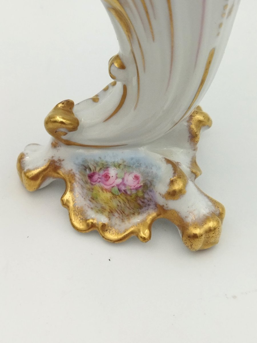 PAIRE DE VASES Porcelaine de LIMOGES Corne d'Abondance Décor Floral et Dorures Paul PASTAUD-photo-1