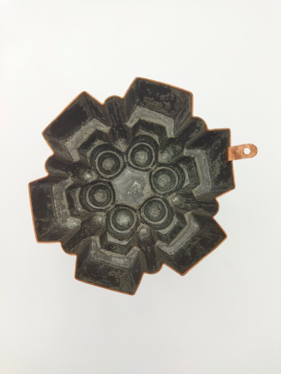 MOULE A GATEAU Ancien en Cuivre Art populaire Collection ART DE LA TABLE -photo-5