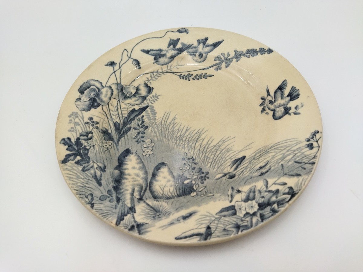 VIEILLARD BORDEAUX Assiette ancienne  Faience Modèle "Oiseaux" Décor Coquelicots TERRE DE FER