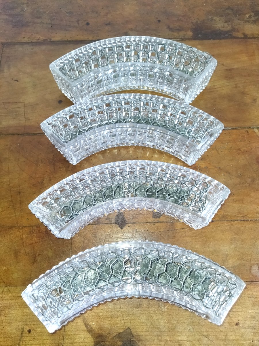 PIQUE-FLEURS Centre de Table Verre Moulé Émaillerie Cristallerie DU BOURGET PARIS XIX-photo-1