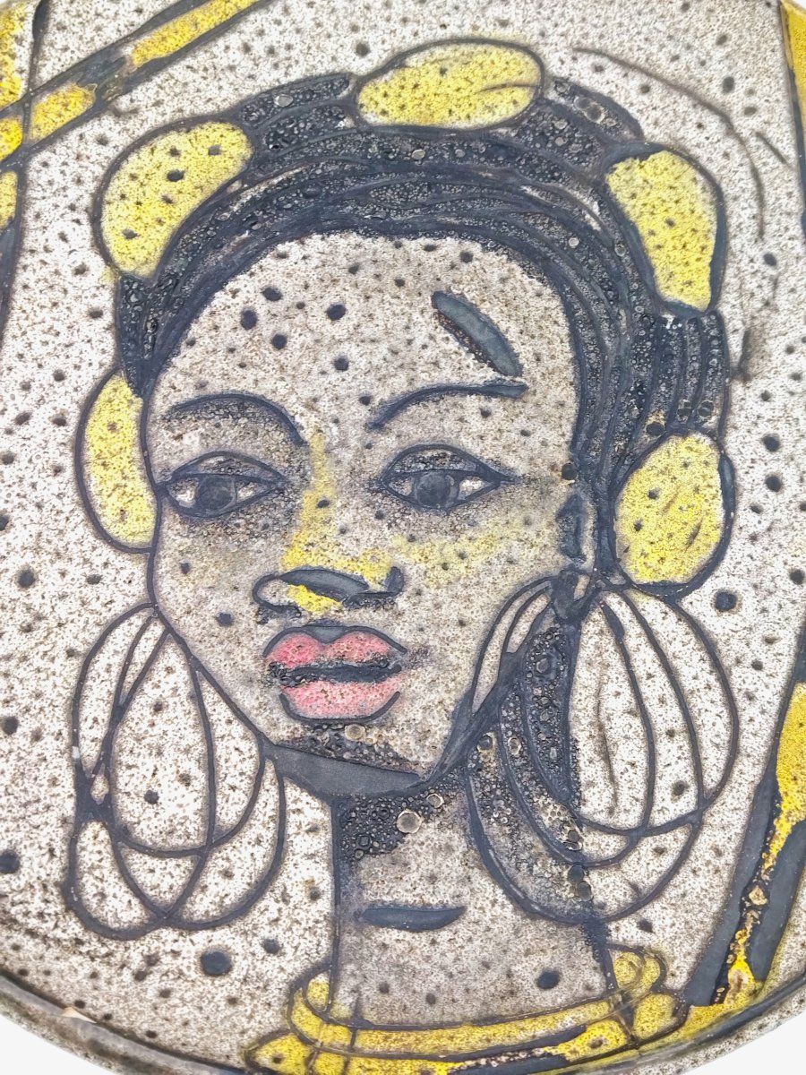Vallauris Large Decorative Platter With African Head, Vintage Earthenware Signed Bessone -photo-3
