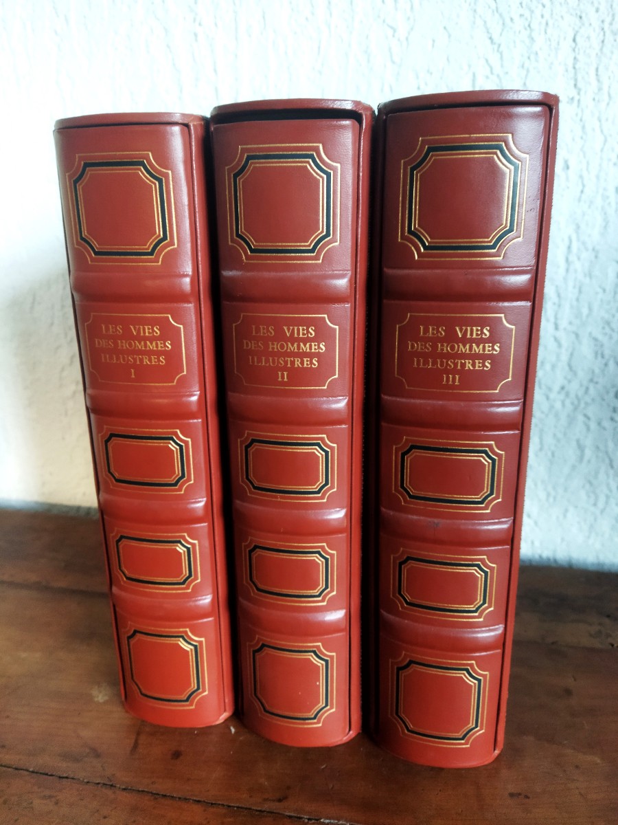 Plutarch 3 Volumes Vie Des Hommes Illustres Engravings By Decaris N° 404 Edition 1967 Collection