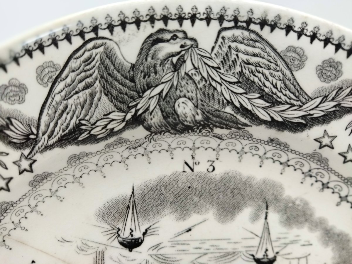 CREIL & MONTEREAU Assiette Légendée Chambre Ardente Frégate "BELLE POULE" NAPOLÉON IER XIX-photo-3