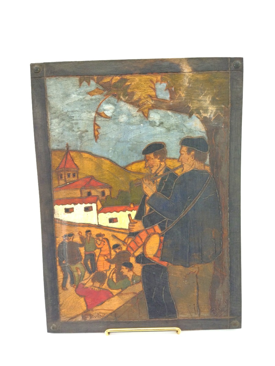 FLOUTIER BUSSY Panneau Bois Pyrogravé Peint Scène Basque Danseur Joueur de Txistu COLLECTION