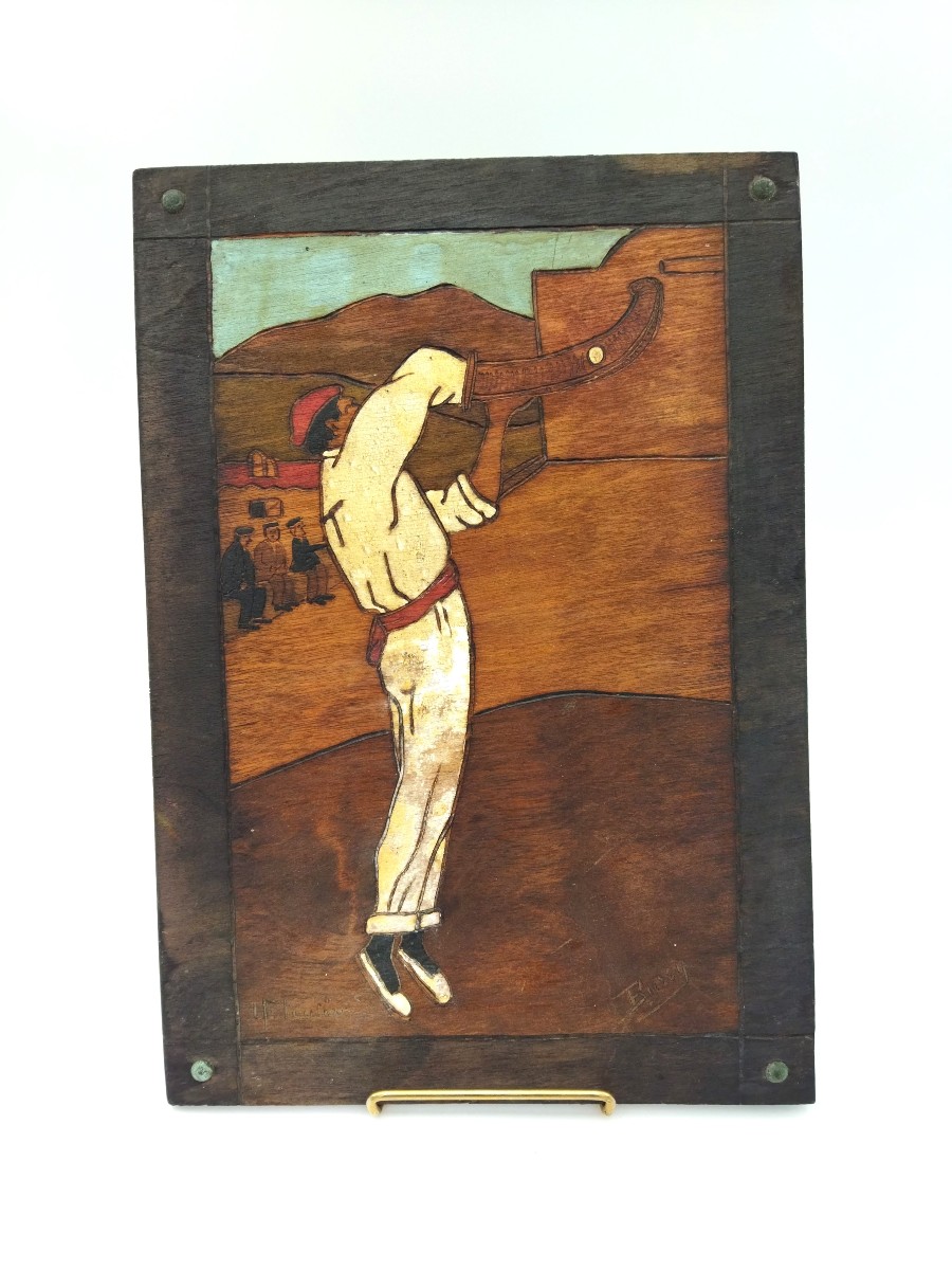 FLOUTIER BUSSY Panneau Bois Pyrogravé Peint Scène Basque Joueur de Chistera Fronton COLLECTION