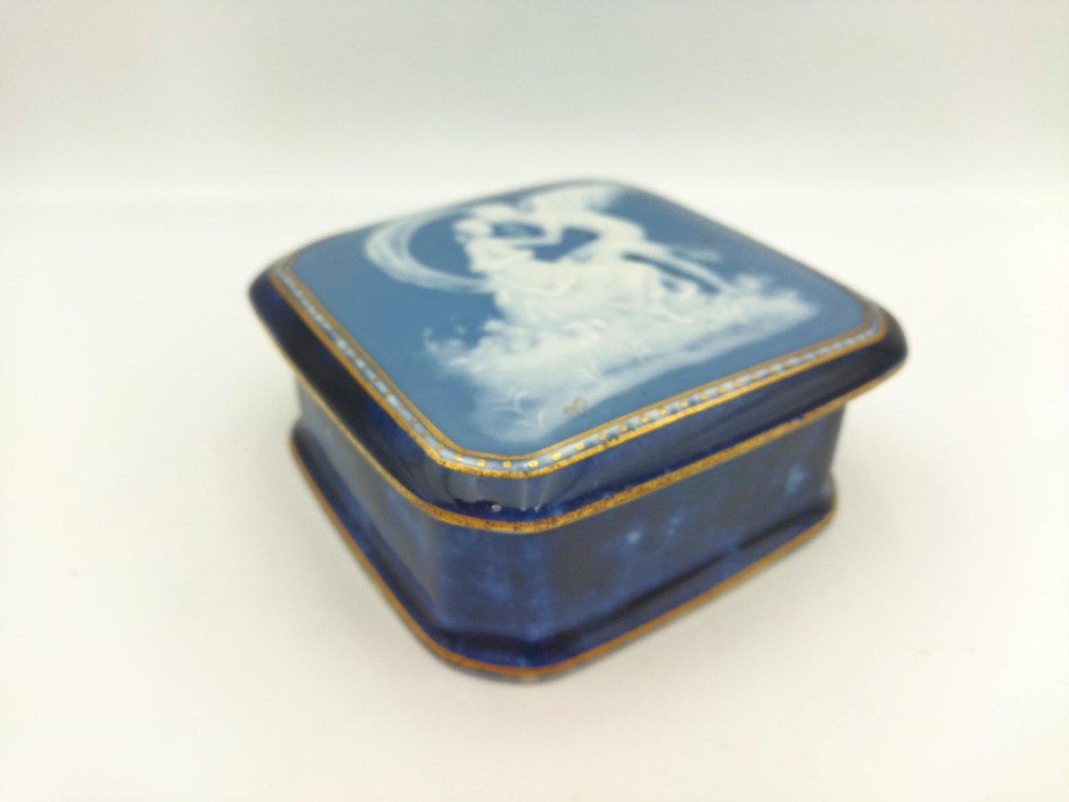 Limoges Bonbonniere Enameled Porcelain Mythological Motif-photo-1