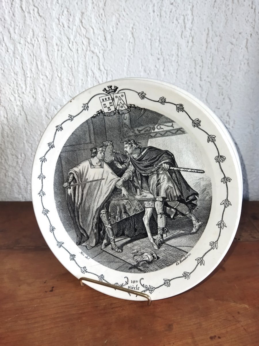 Creil & Montereau  Set Of 5 Vintage Earthenware Plates Featuring The "national Costumes" Series-photo-3
