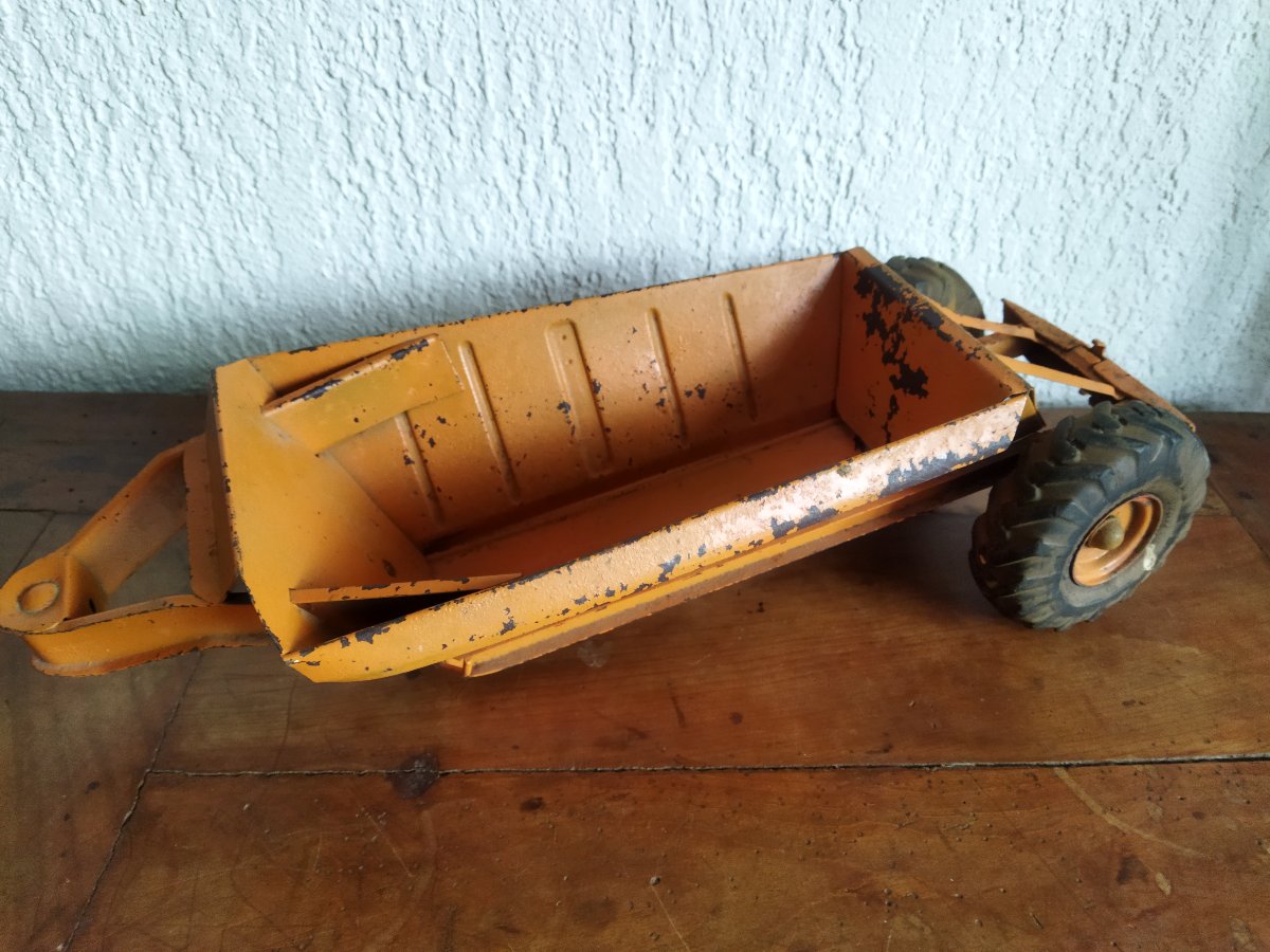Euclid Toy Vintage Tractor And Trailer, Painted Metal, Collection-photo-3