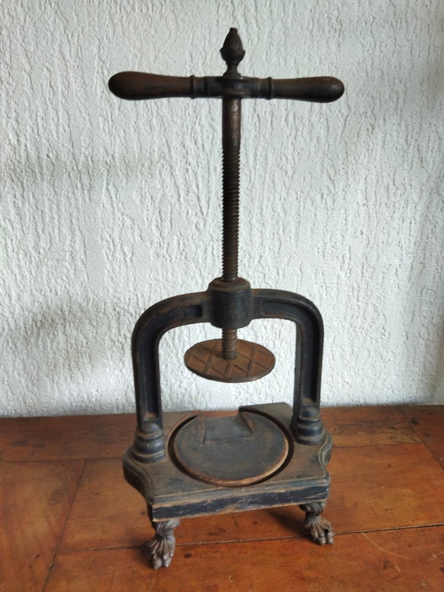 PRESSOIR Culinaire Ancien en Tôle Émaillée et Fonte Art de la Table NAPOLÉON III  -photo-2