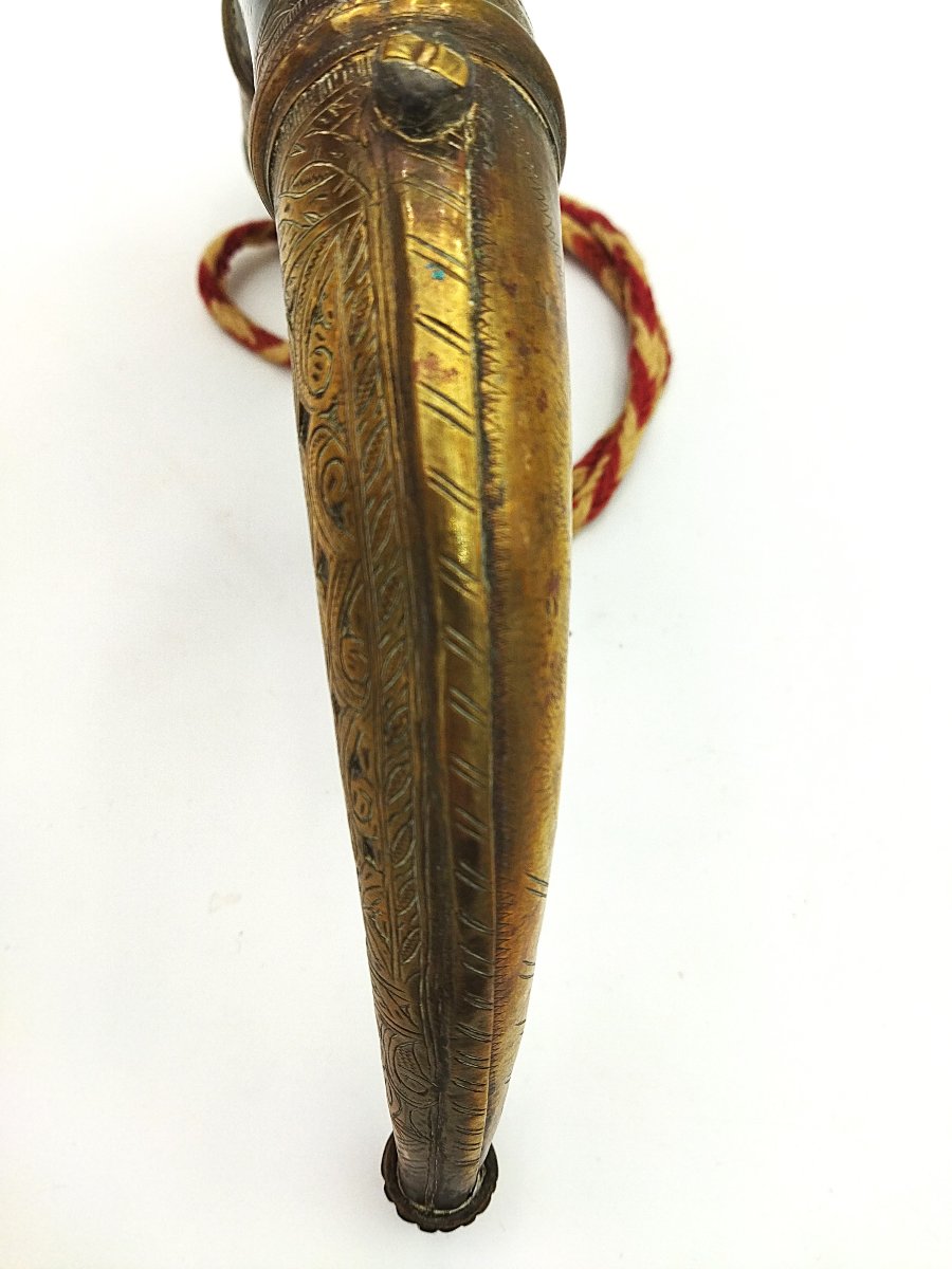 CORNE A POUDRE Ancienne Corne et Laiton Finement Ciselé Maghreb  Militaria COLLECTION-photo-6