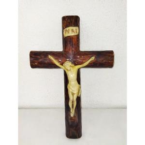 INRI Christ et sa Croix en Faience vernissée. Objet liturgique religieux Collection