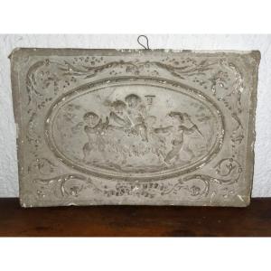 BAS RELIEF Petit Plâtre ancien Scène Mythologique aux Angelots avec Bouc laineux