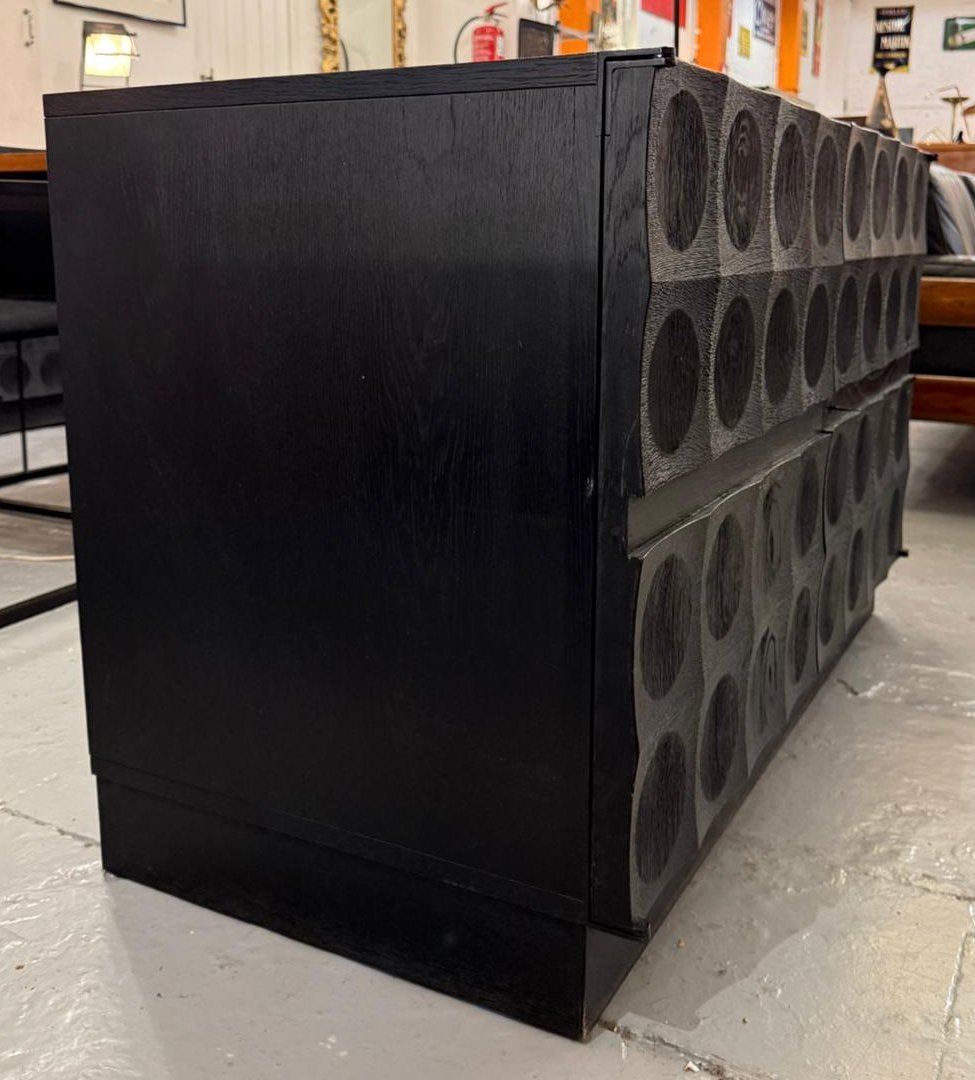 Meuble bas deux portes design brutaliste noir attribué à J. Batenburg-photo-3