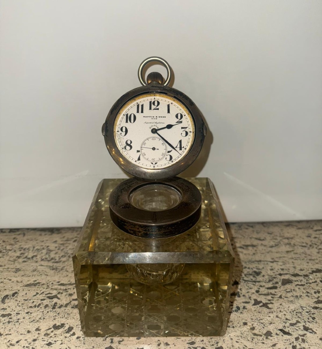 Encrier pendule en cristal avec montre à gousset MAPPIN & WEBB