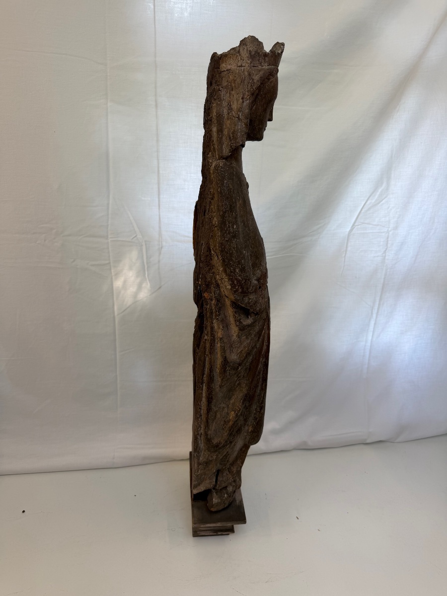 Vierge couronnée en bois sculpté – XIVᵉ siècle-photo-2