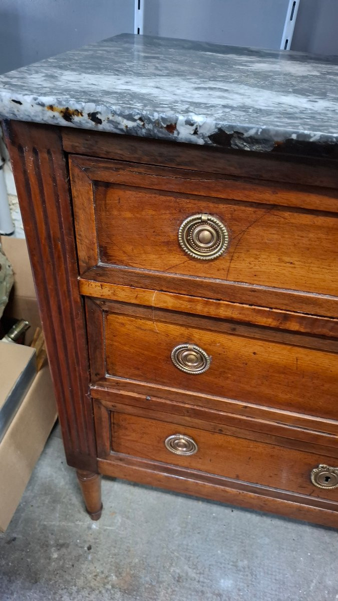 Walnut Chest Of Drawers -photo-3