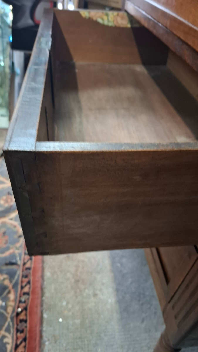 Walnut Chest Of Drawers -photo-2