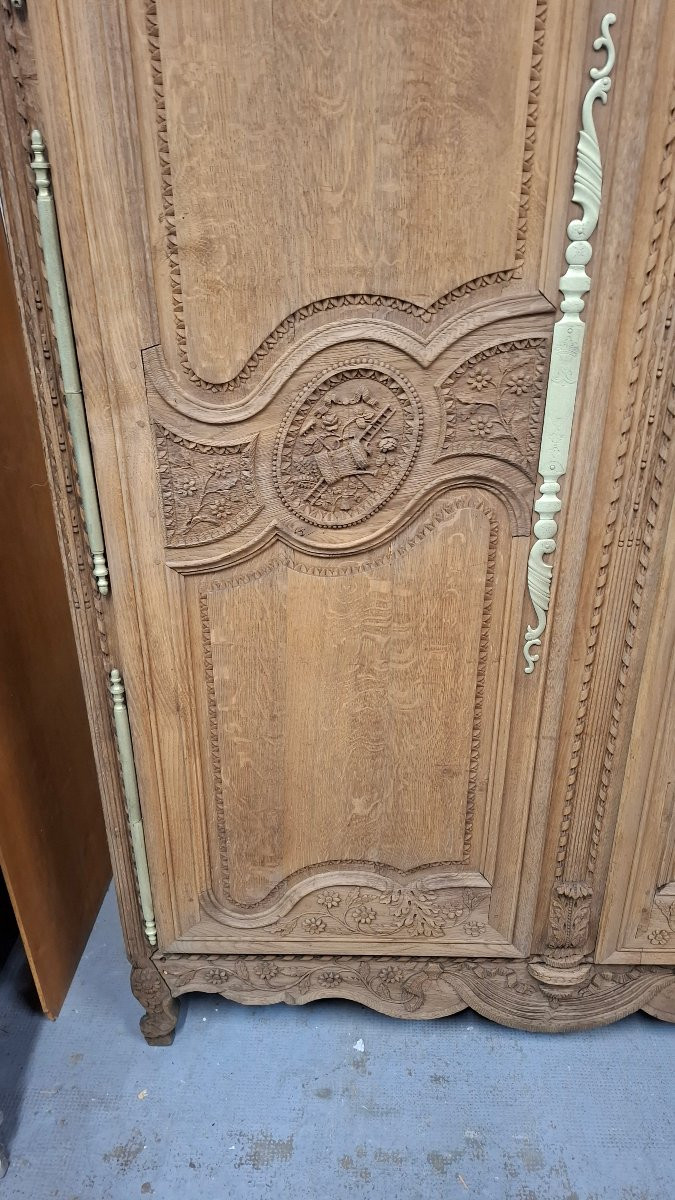 Norman Wardrobe From Vire-photo-2