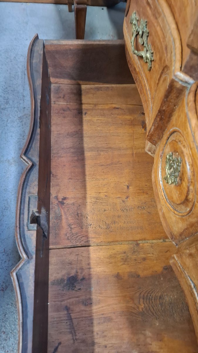18th-century Walnut Chest Of Drawers-photo-4