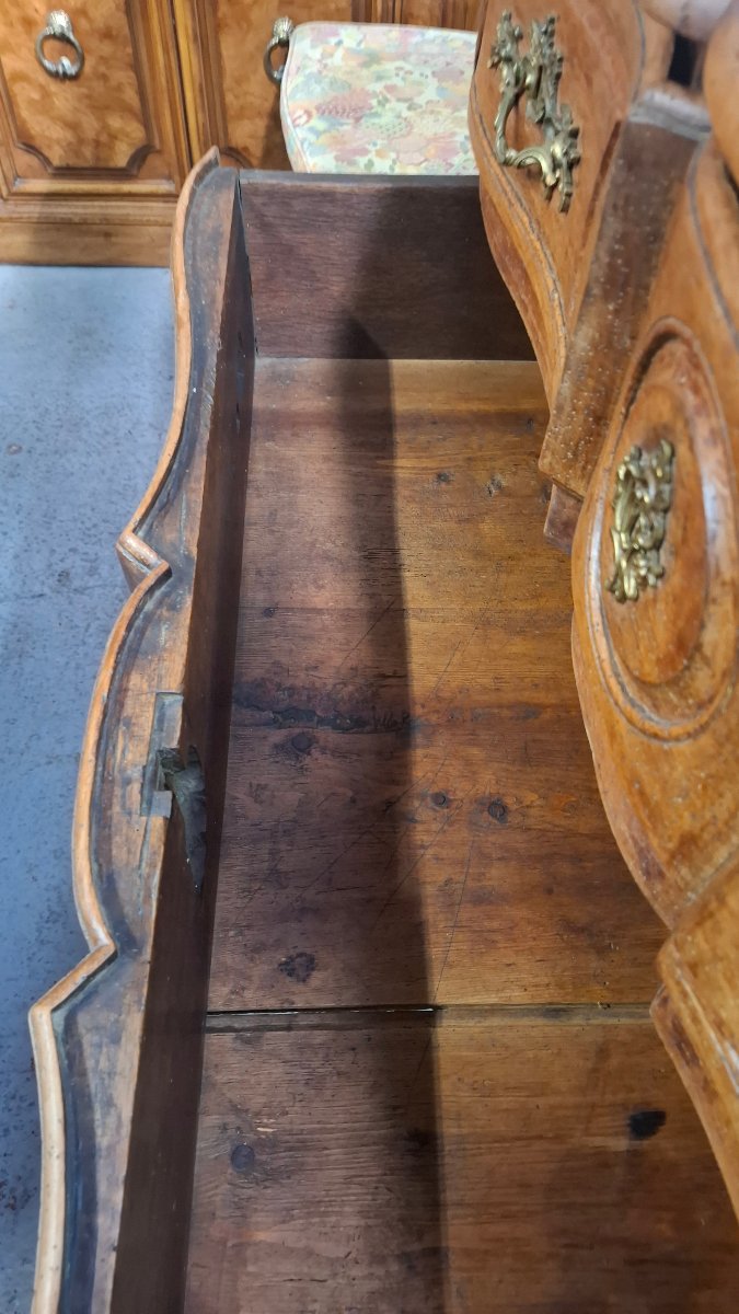 18th-century Walnut Chest Of Drawers-photo-5