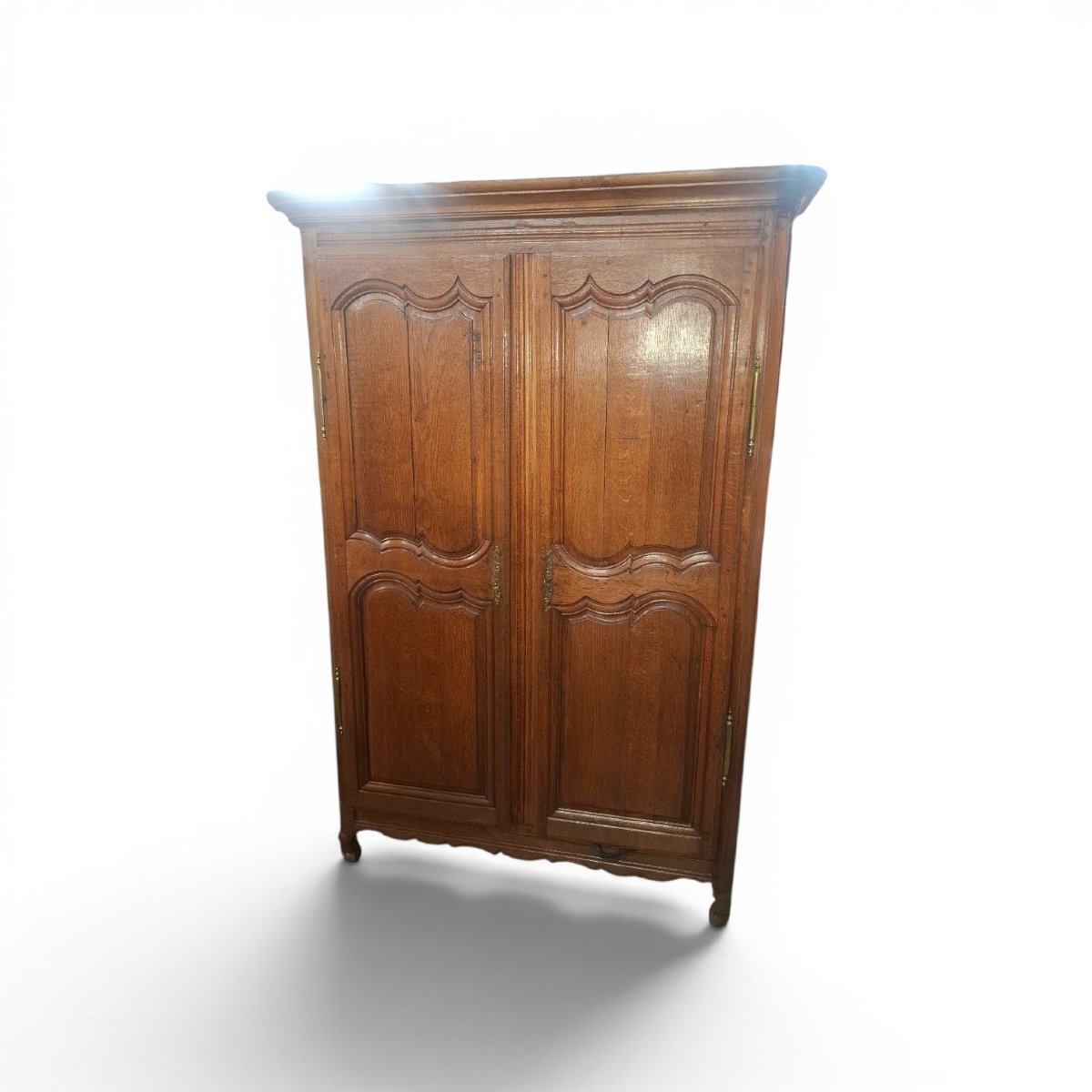 Armoire en chêne massif 