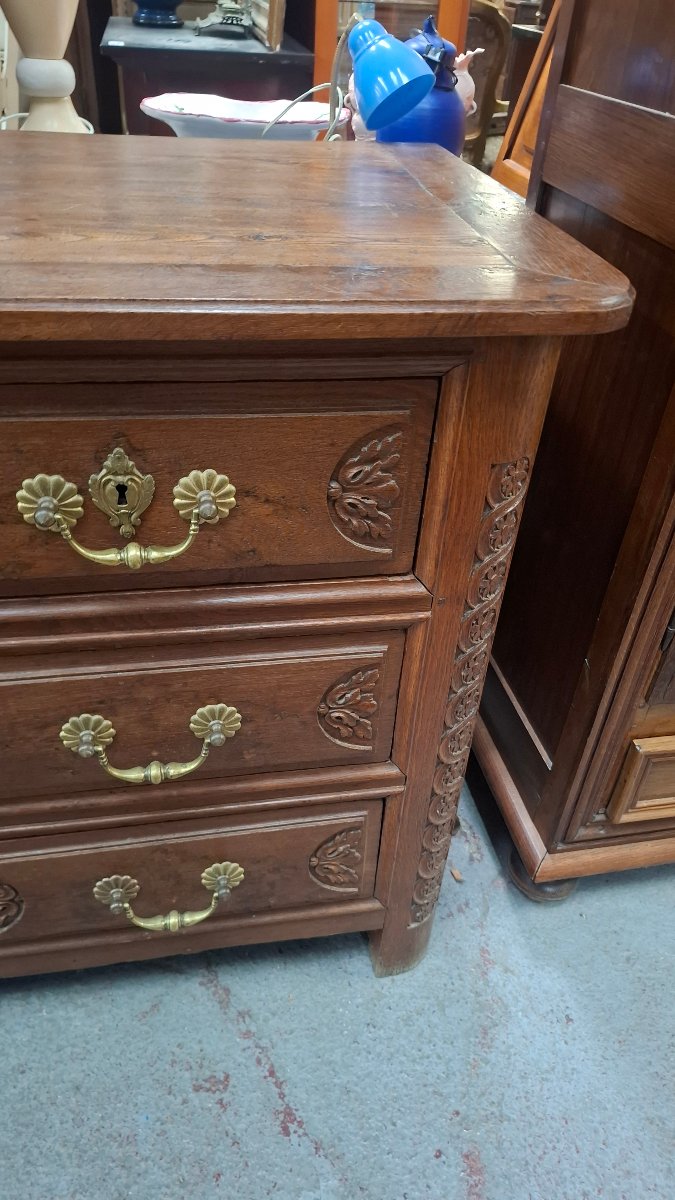 18th-century Chest Of Drawers Made Of Chestnut And Oak-photo-2