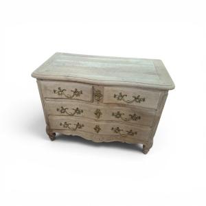 Louis XV-style Chest Of Drawers In Oak