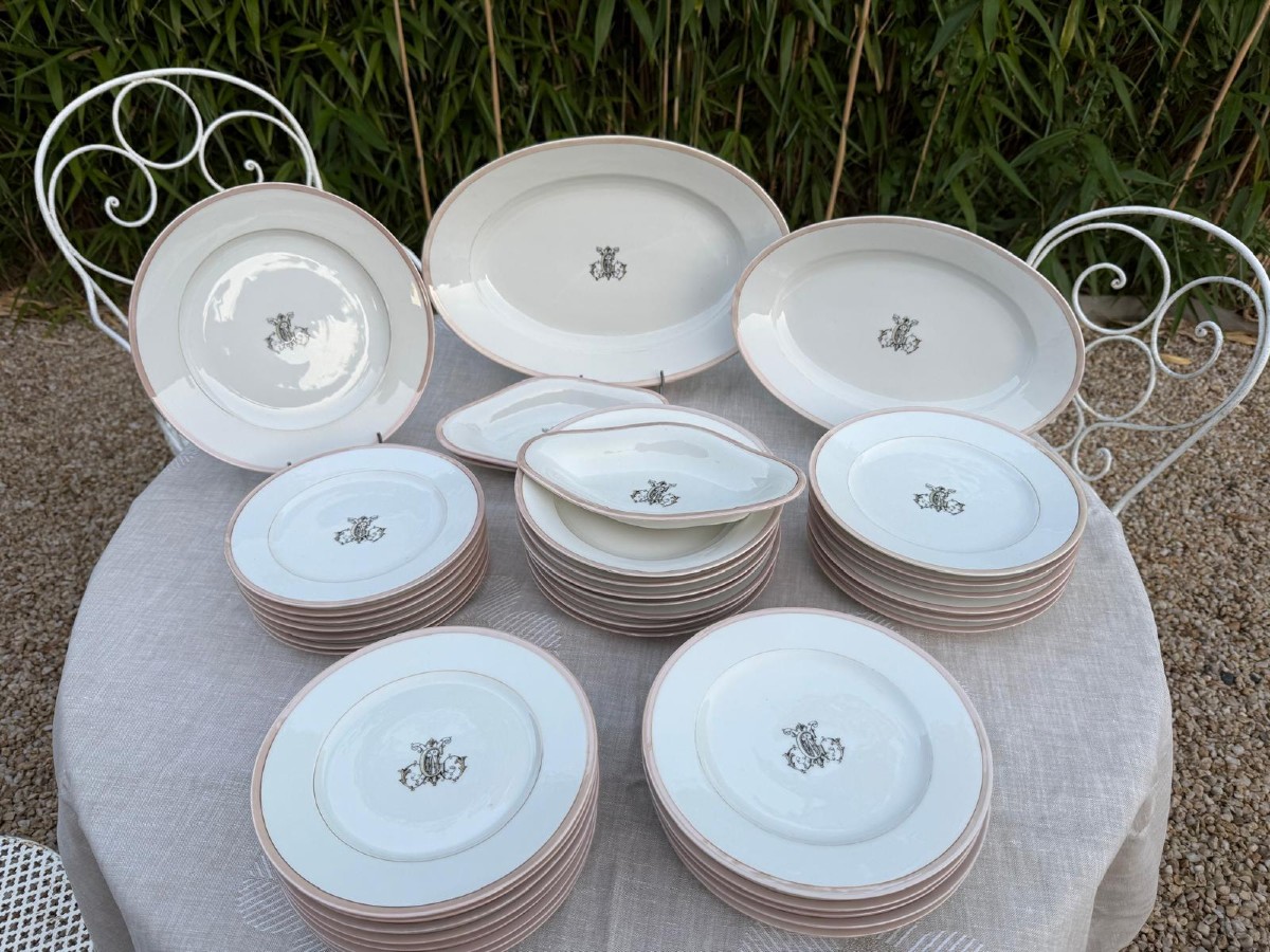 Service porcelaine de Paris h beziat or 