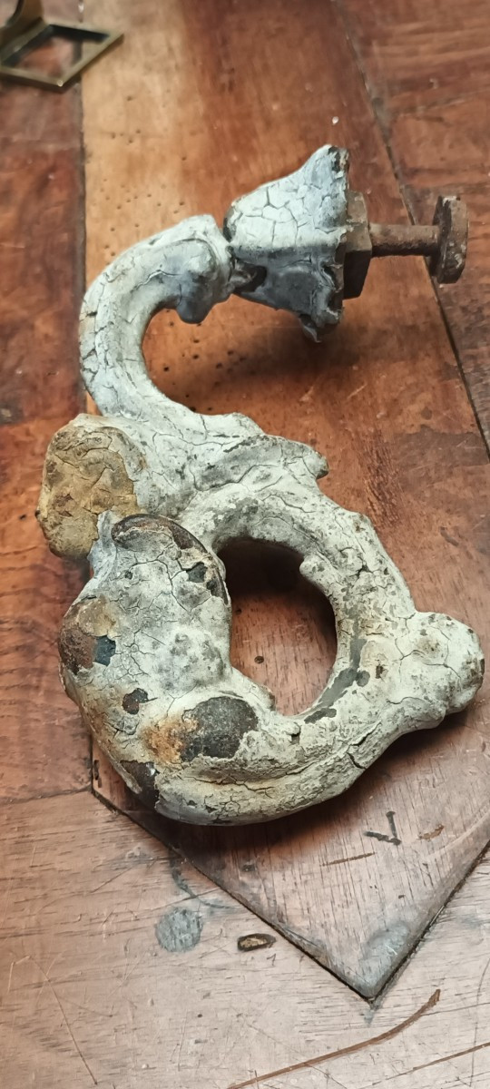 Rare Knocker Representing A Woman, Stryges