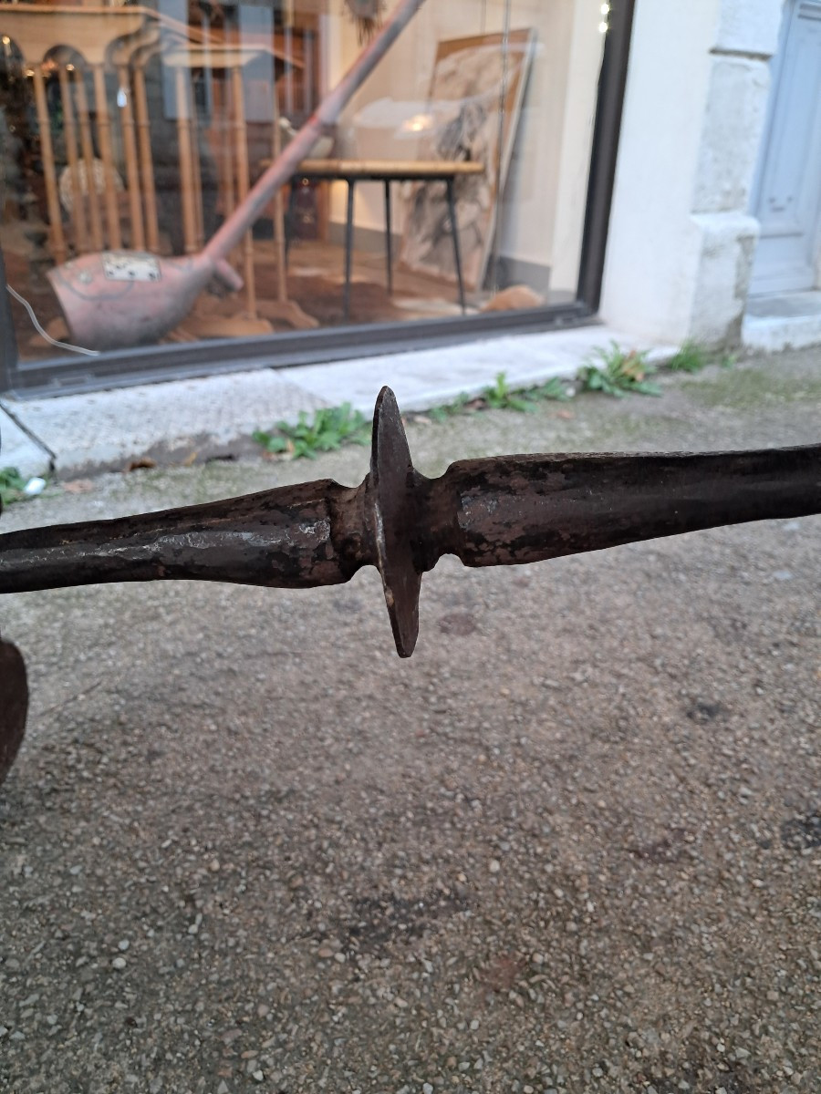 Table espagnole en noyer ancienne. -photo-5